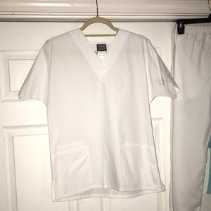 Cherokee scrub top XS